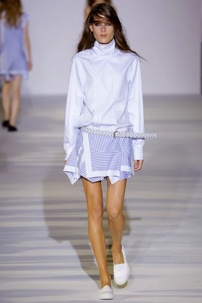 Look 26
